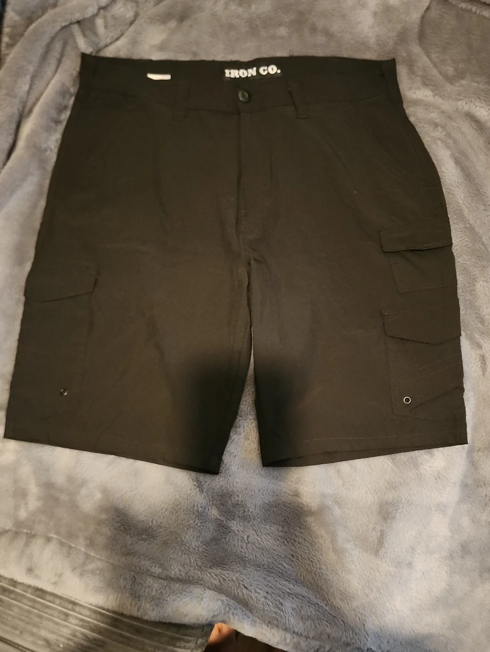 IR0N CO. Men’s Black Cargo Shorts with Utility Pockets